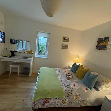 ゲストハウス Elm Grove, Family *