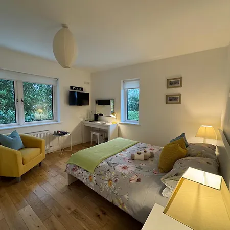 Elm Grove, Family Guest house Schull