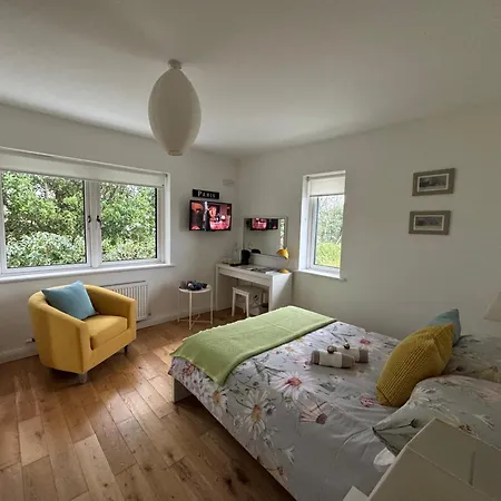 Elm Grove, Family シュル