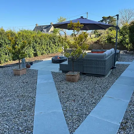 Elm Grove, Family Guest house Schull