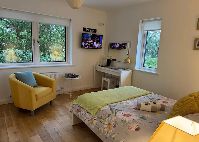 Elm Grove, Family * 슐