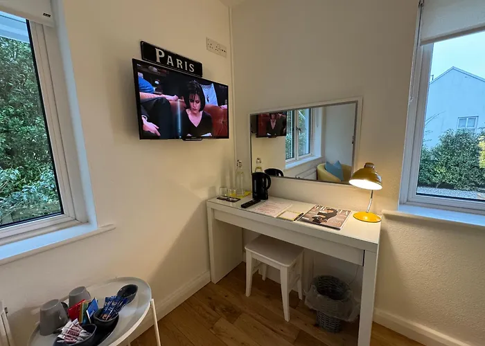 Elm Grove, Family Pensionat *