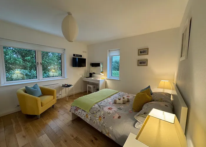 Elm Grove, Family Pensionat Schull