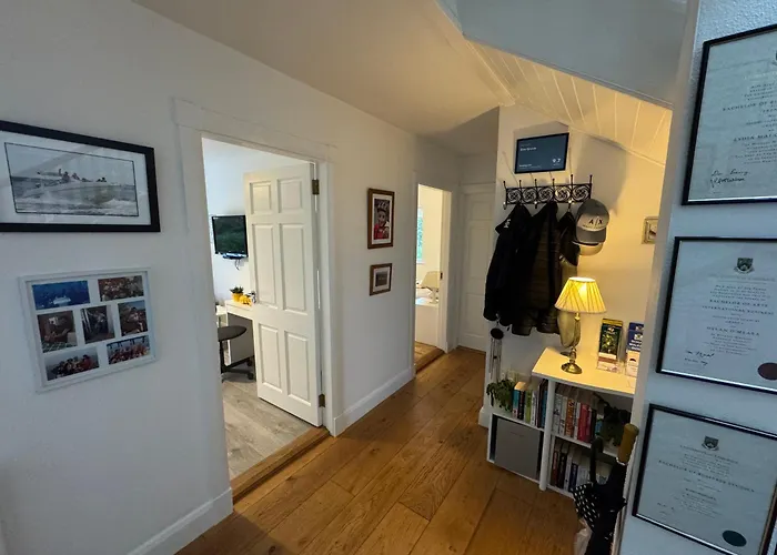 Pensionat Elm Grove, Family