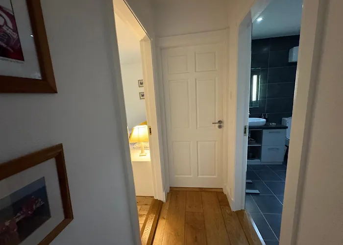 Pensionat Elm Grove, Family