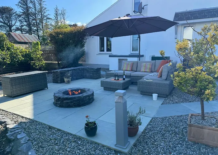 Pensionat Elm Grove, Family Schull