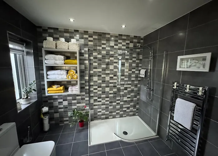 Pensionat Elm Grove, Family *