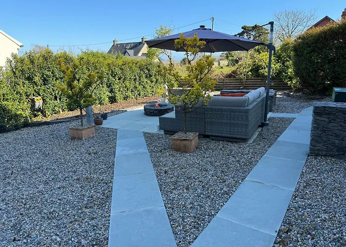 Elm Grove, Family Pensionat Schull